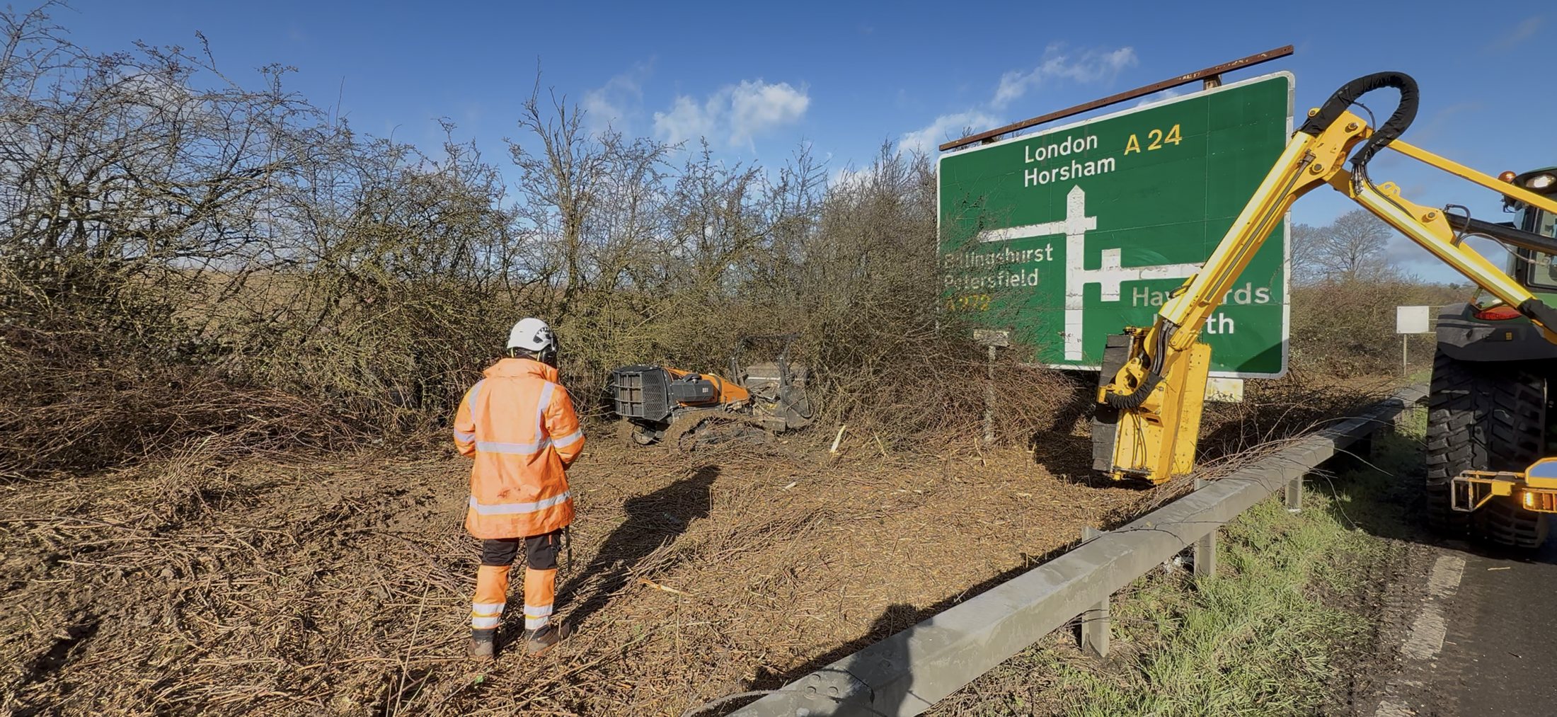 Highway vegetation management — Treetex